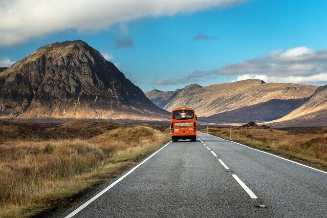 1 Day Loch Ness, Whisky, Glencoe & Scottish Highlands Tour - Getting started from Edinburgh: meeting point and coach reality