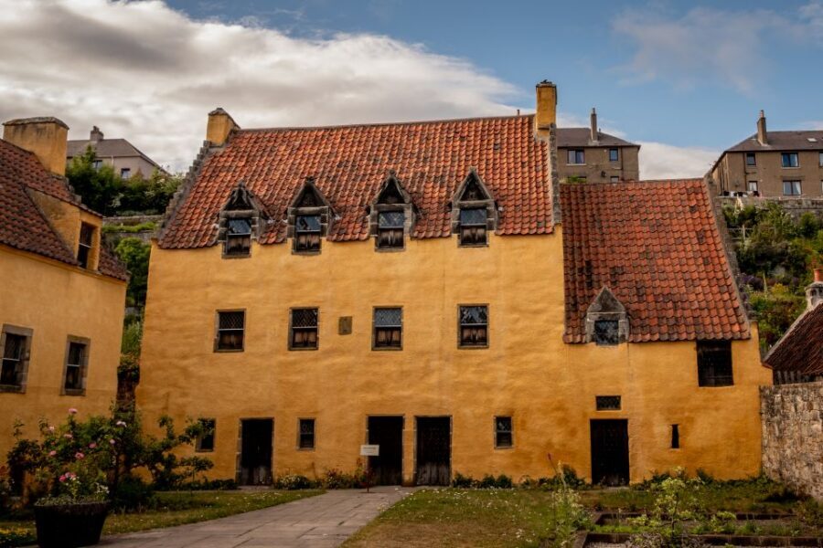 4-Day Outlander Trail From Edinburgh - Price and value: is $969 for four days a good deal?