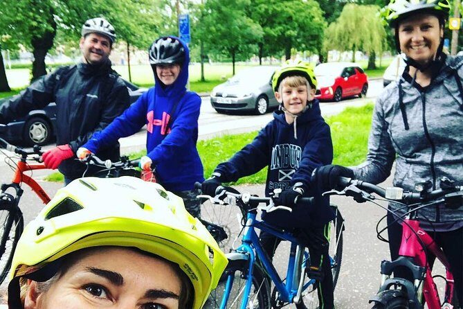 'A Wee Pedal's' Award-Winning Circular Cycle Tour of Edinburgh! - Guides, Safety, and Small-Group Real-Life Confidence