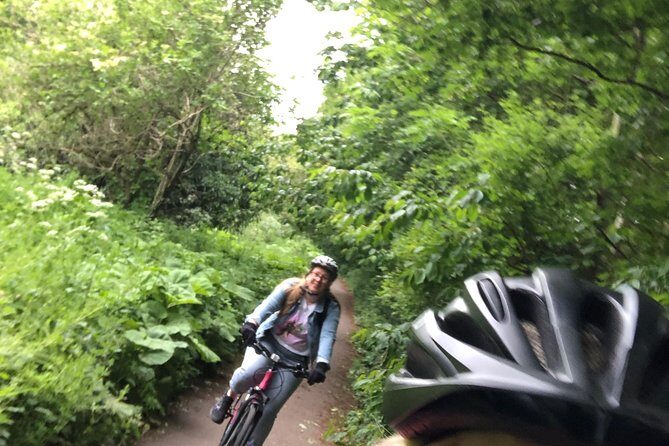 'A Wee Pedal's' Award-Winning Circular Cycle Tour of Edinburgh! - Bikes, Effort Level, and What to Pack for a Comfortable 4.5 Hours