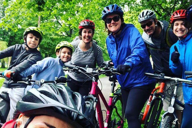 'A Wee Pedal's' Family Friendly Cycle Tour to Edinburgh's Coast - A gentle 12-mile cycle from Craigmillar Park toward the coast
