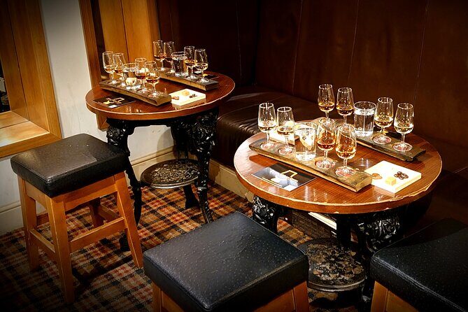 Afternoon Whisky Tasting in a Traditional Edinburgh Bar - Price and Value: Does $54.83 Make Sense?