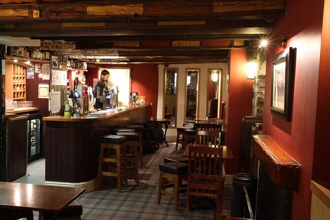 Afternoon Whisky Tasting in a Traditional Edinburgh Bar - Inside the Tasting: How You Go From Nosing to Choosing