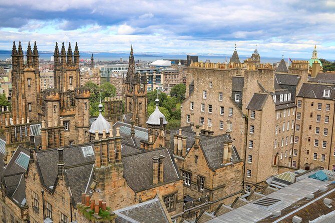 Arrival Transfer: Airport EDI to Edinburgh by Luxury Van - Should You Book This Edinburgh Airport Transfer?