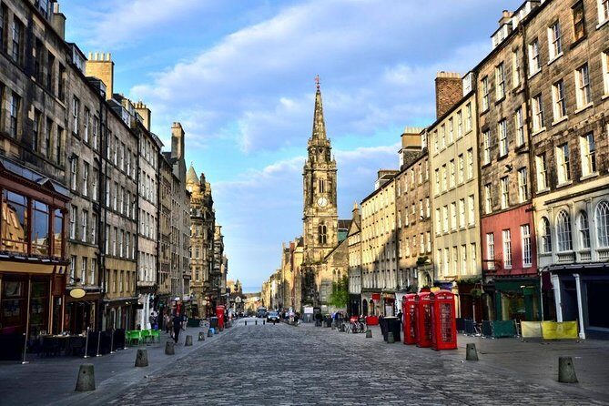 Arrival Transfer: Airport EDI to Edinburgh by Luxury Van - Meet & Greet at EDI: Name Sign, Luggage Help, and Airport Navigation