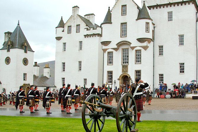 Best of Scotland in a Day Very Small Group Tour from Edinburgh - Meeting at Waterloo Place and Riding Out With Live Commentary