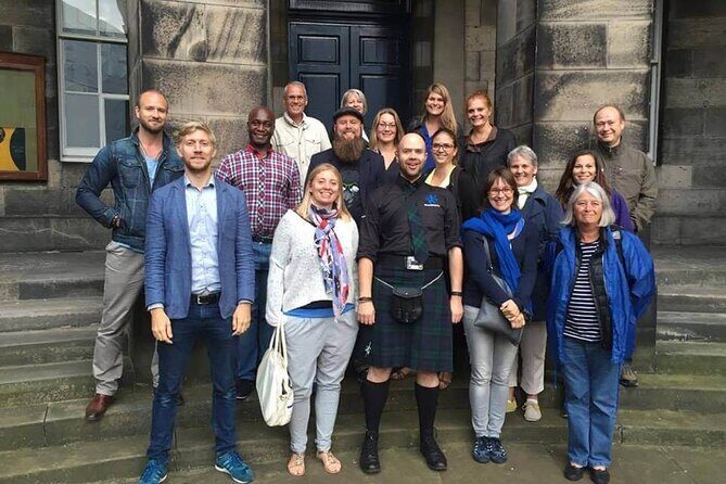 Bonnie Prince Charlie's Edinburgh - An Edinburgh Walking Tour - Robert the Guide: A Story You Can Follow Without Notes