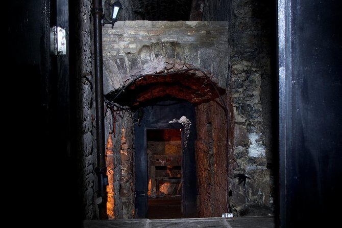 City of the Dead Underground Vaults (Day) - The South Bridge Entity and the power of a good legend