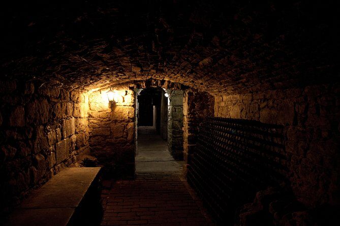 City of the Dead Underground Vaults (Day) - Is it scary? Age 12 is the line for a reason