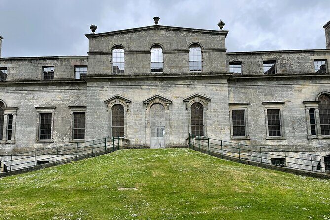 Codebreakers' Choice: Rosslyn Chapel & Da Vinci Code - Door-to-door logistics that actually protect your time