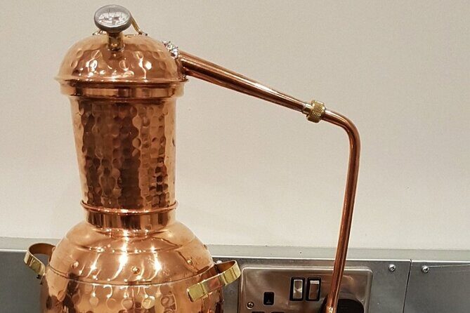 Distill a bottle of Gin on mini copper stills - The tasting stage: figuring out what you actually like