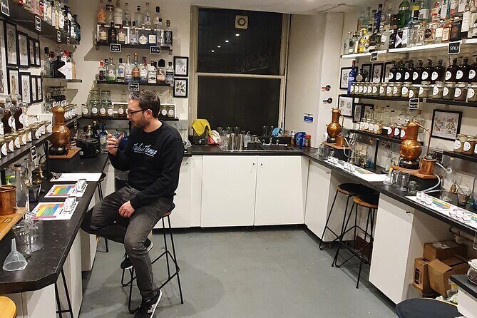 Distill a bottle of Gin on mini copper stills - Tasting your finished gin: the moment of truth