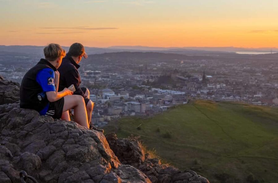 Edinburgh: Arthur's Seat Hike with Mountain Guide - Descent (about 1 hour): same route feeling, new perspective