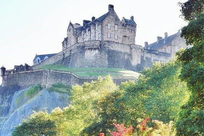 Edinburgh Castle Guided Walking Tour in English - Entering With Skip-the-Line: Use Your Time Wisely