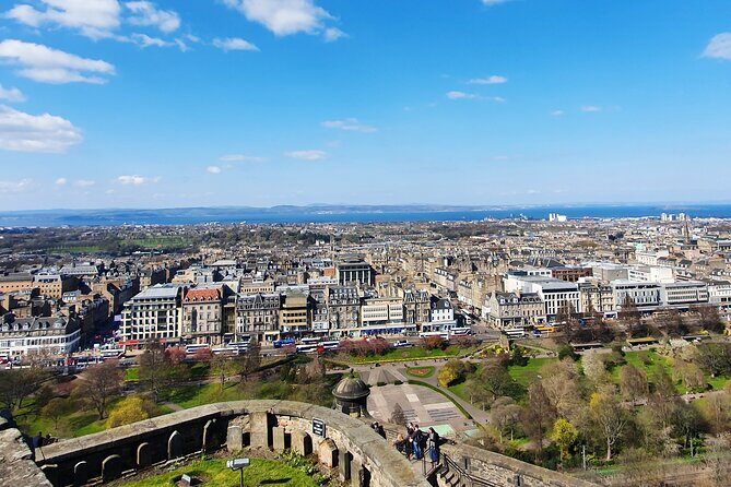Edinburgh Castle Highlights Tour with Tickets, Map, and Guide - Royal Mile Check-In: Start at David Hume Statue, Not the Castle