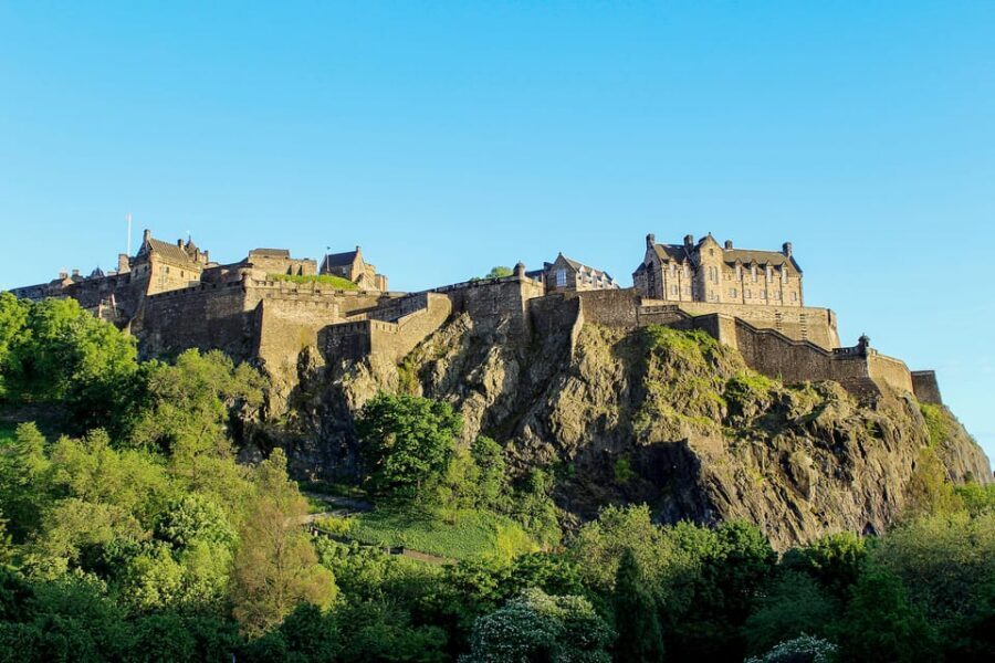 Edinburgh: City Highlights Walking Tour - Price and value: how $5 changes the math