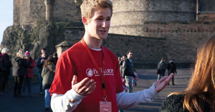 Edinburgh: City Highlights Walking Tour - Royal Mile to St Giles’ Cathedral: orientation plus the stories behind the stones