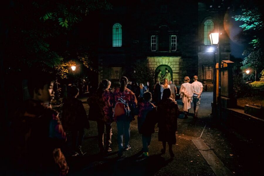 Edinburgh: Comedy Horror Ghost Bus Tour - Who tells the story: characters, comedy timing, and that extra energy