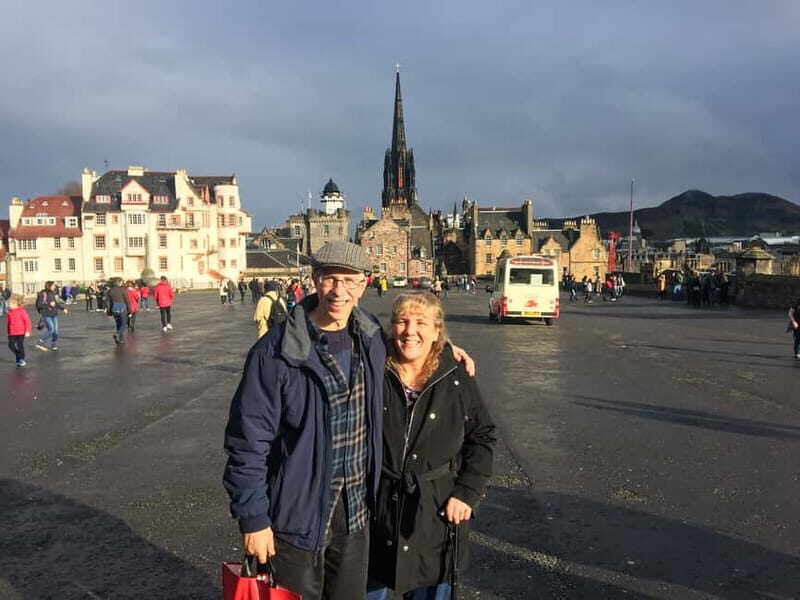 Edinburgh: Custom Highlights & Hidden Gems Tour with a Local - Iconic Landmarks, But With Neighborhood Logic