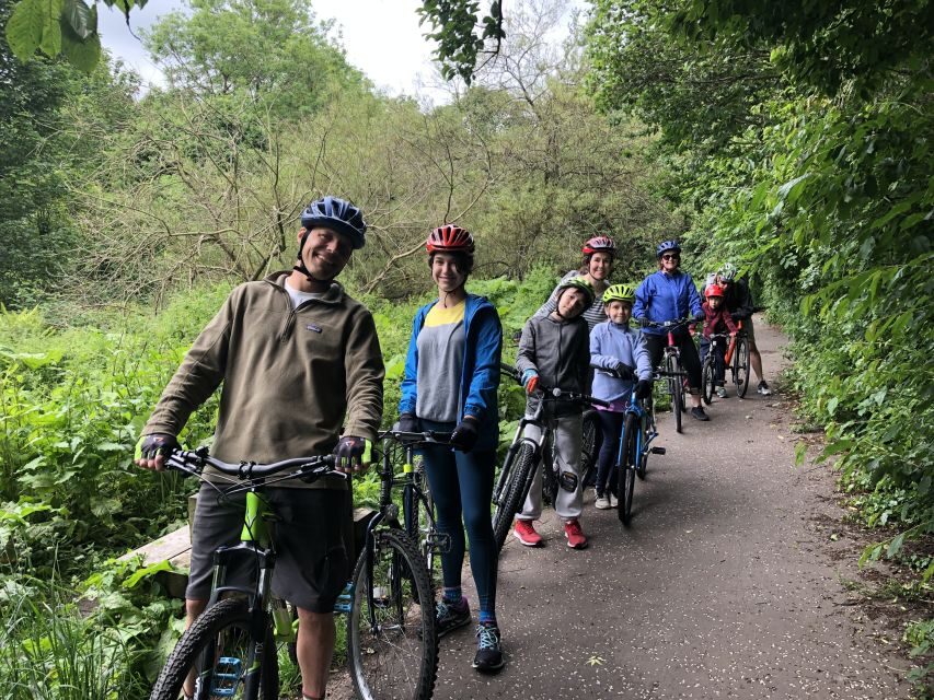 Edinburgh: Cycle Tour to the Coast (family friendly) - Starting at 41 Old Dalkeith Rd: smooth meeting, easy parking