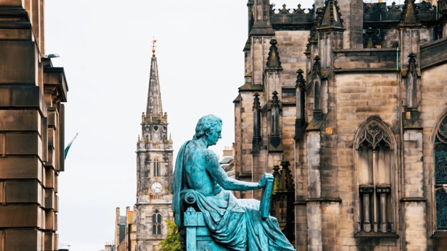 Edinburgh: Discover Edinburgh's Old Town Walking Tour - Key highlights worth planning around