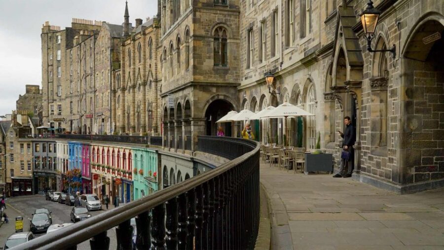 Edinburgh: Food & Drink Tasting Tour - A Food-First Start in Edinburgh’s Old Town