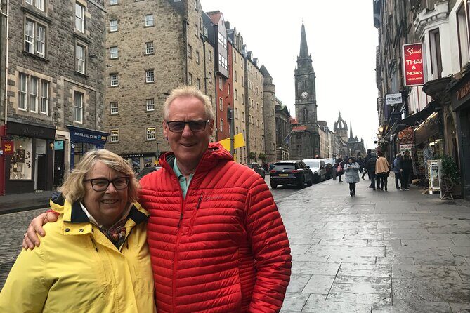 Edinburgh Food Tour with a Local Foodie Custom & Private - Stop 2: Old Town food culture and pub talk while you walk