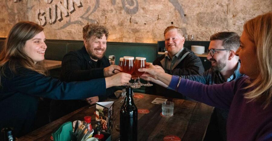 Edinburgh: Food Tour with drinks - Key highlights at a glance