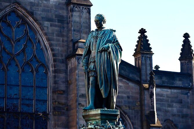 Edinburgh Food Tour with Scotch, Haggis, a Secret Dish & More - What You Actually Eat and Drink: Haggis, Whisky, Cheese, Cakes, and the Secret Dish