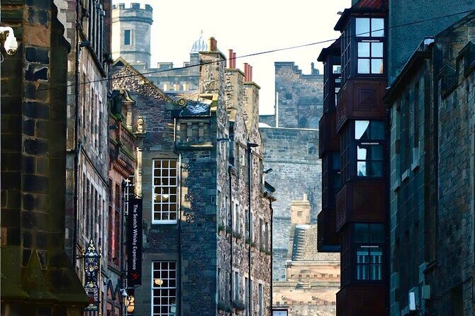 Edinburgh Food Tour with Scotch, Haggis, a Secret Dish & More - Scotch Tasting That Doesn’t Feel Like a Lecture