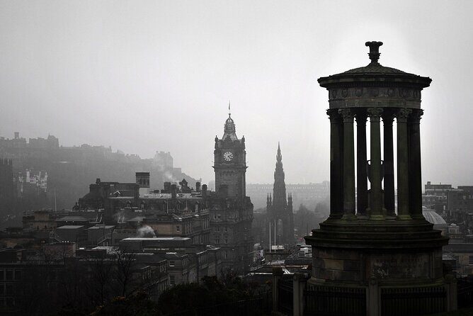 Edinburgh Ghost Tour: Mysteries, Legends and Murders - The Corpses-and-Black-Market Stop: Burke and Hare