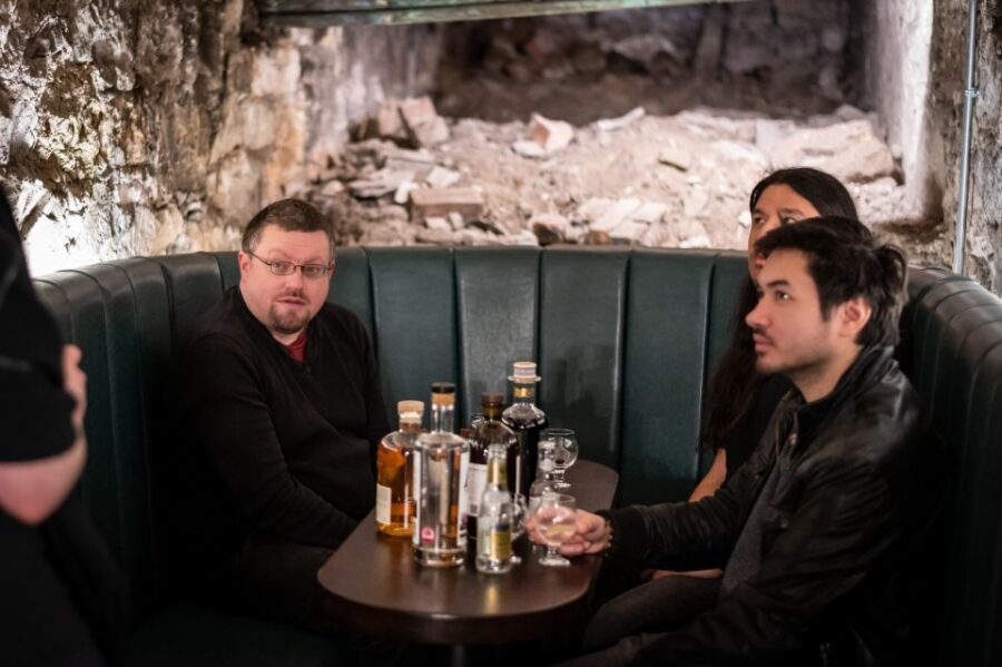 Edinburgh: Gin Tasting at Underground Venue - Why The Lost Close changes the whole gin tasting