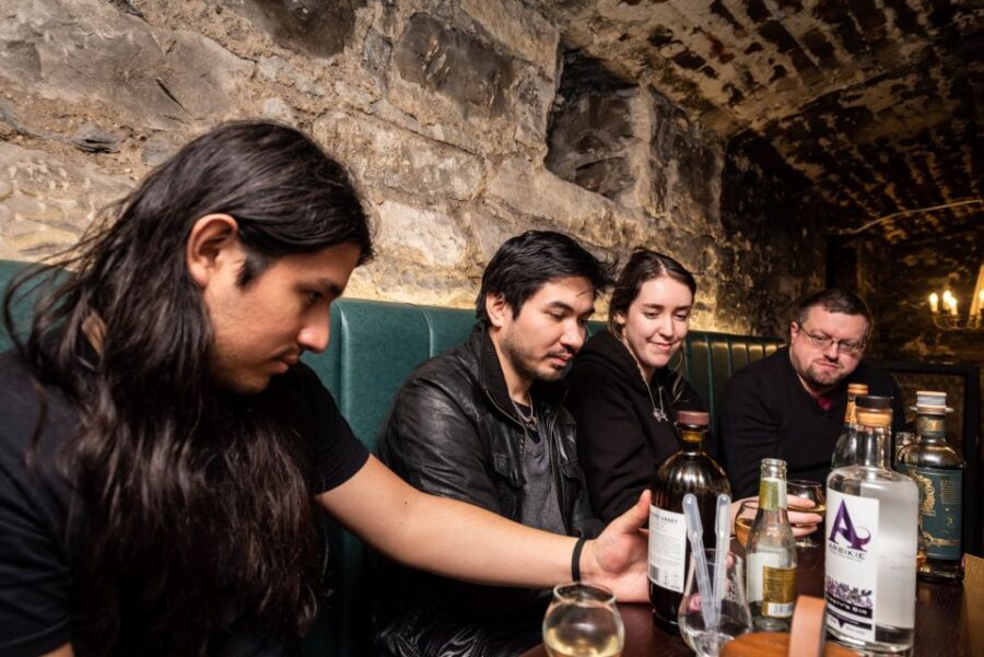 Edinburgh: Gin Tasting at Underground Venue - Why tonic water’s medicinal past matters for your sip