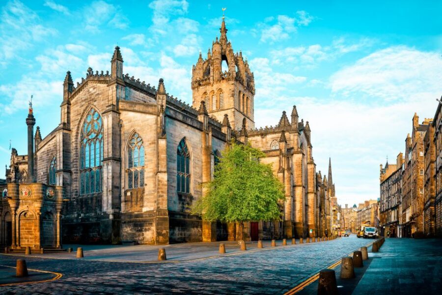 Edinburgh: Guided Harry Potter Tour in French - Character Name Origins and Symbolism: The Fun, Brainy Part