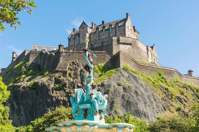 Edinburgh Half Day Tour (Private Chauffeur) - St Andrew Square and Old Town Photo Pass on George Street