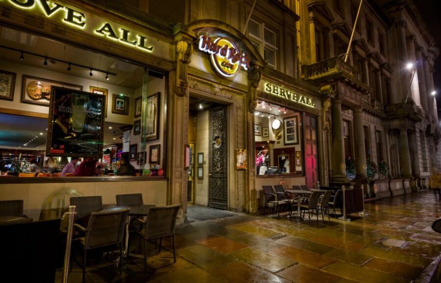Edinburgh: Hard Rock Cafe with Set Menu for Lunch or Dinner - Where the Meal Starts: Memorabilia Before the First Bite