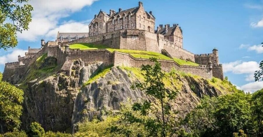 Edinburgh: Harry Potter Guided Private Walking Tour - Edinburgh City Chambers: Big Architecture, Big Connections