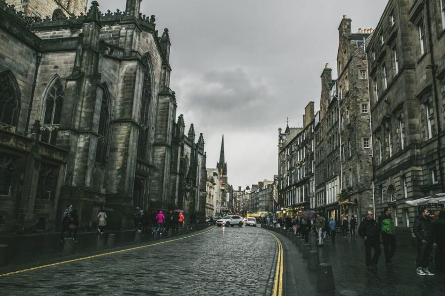 Edinburgh: Harry Potter Origins Tour & Gin Tasting Combo - Price and value: what $87 is really buying you
