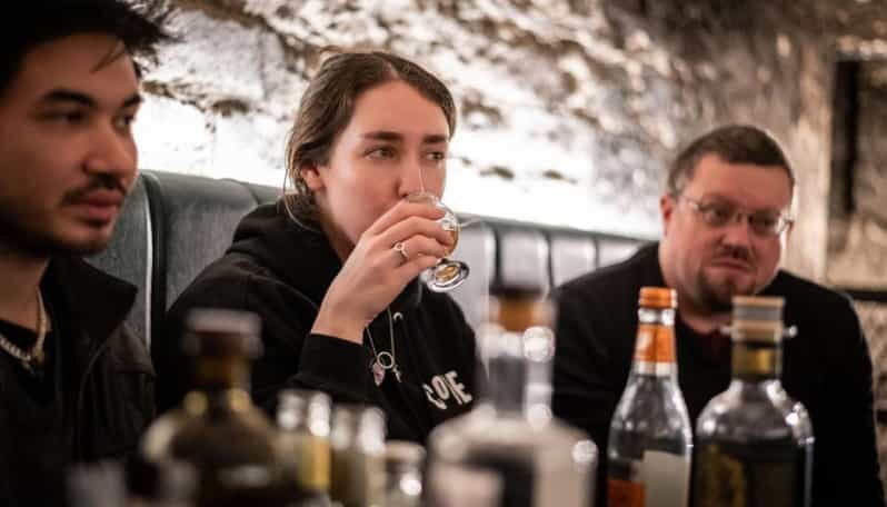 Edinburgh: Harry Potter Origins Tour & Gin Tasting Combo - From the Royal Mile to Waverley Station: the practical setup