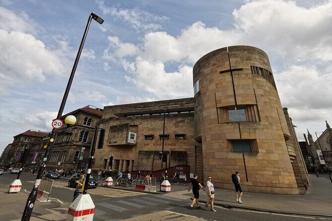 Edinburgh Harry Potter Self-Guided Private Tour - Victoria Street and Diagon Alley: the street-walk payoff