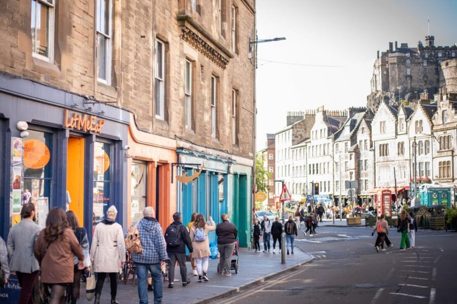 Edinburgh: Harry Potter Tour & Amazing Illusions Experience - Elephant Café: the stop that makes the stories feel real