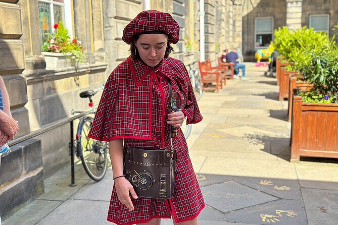 Edinburgh Historical Gems Tour with Whisky & Local Flavours - Whisky, haggis, and Scottish tablet: what’s included and how to plan for it