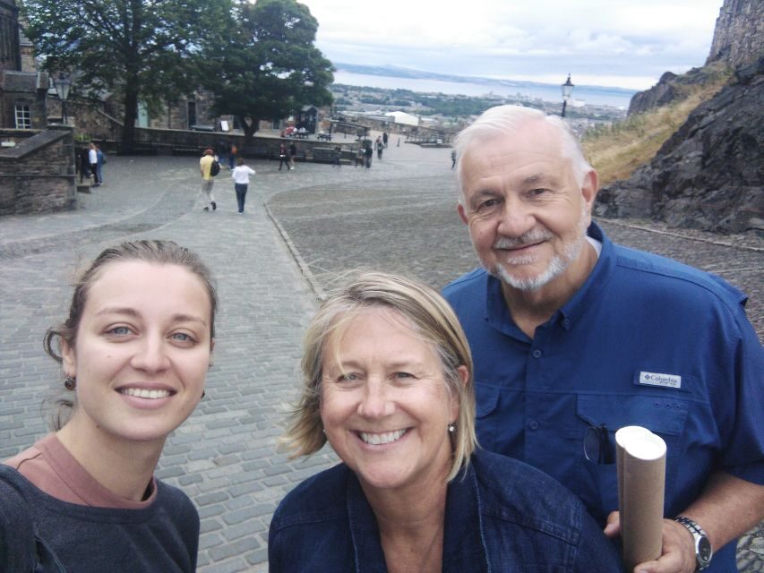 Edinburgh: History and Culture Private Tour - Edinburgh Castle to Holyrood: how the route builds momentum