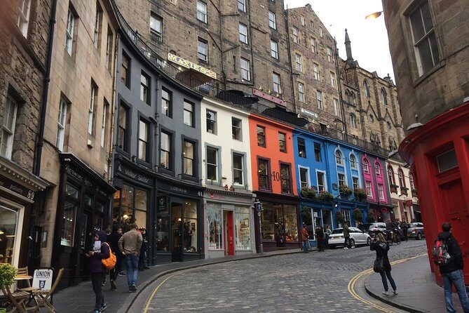 Edinburgh: History Lovers Old Town Walking Tour - Royal Mile: 1400s-Era Streets and the Events That Built the City