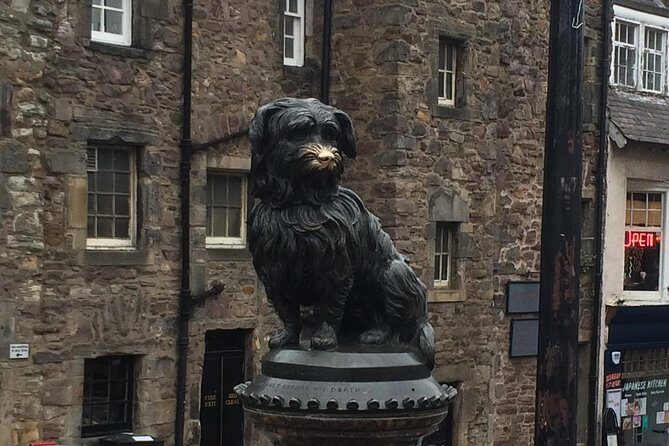 Edinburgh: History Lovers Old Town Walking Tour - Greyfriars: Authors, Medical Science, and a Loyal Dog Story