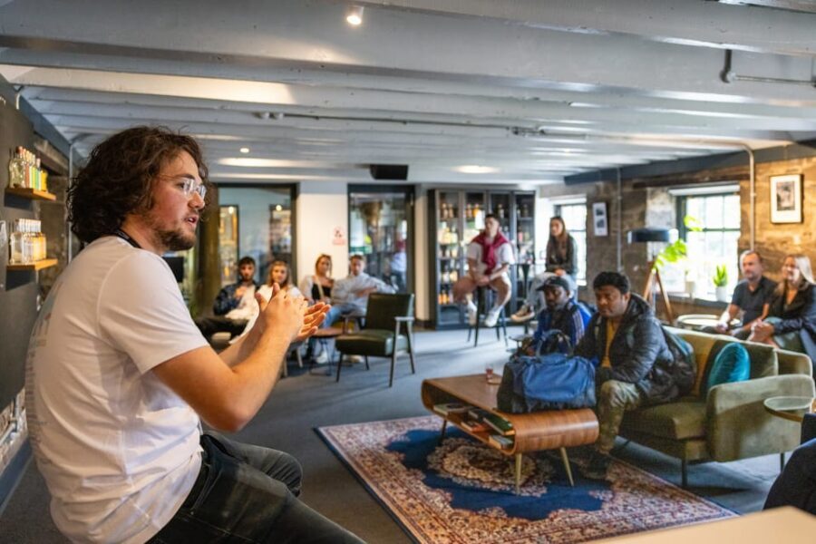 Edinburgh: Holyrood Distillery Whisky & Gin Tour - The Lounge briefing: Edinburgh’s distilling mindset, plus your first drink