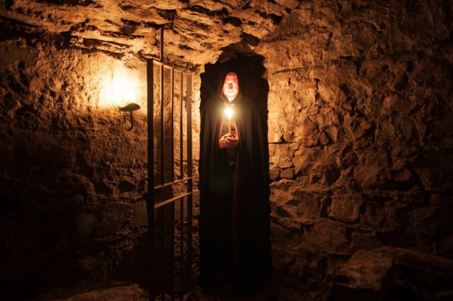 Edinburgh: Immersive Small-Group Haunted Underground Tour - No jump scares, just tense storytelling: the guide is the product