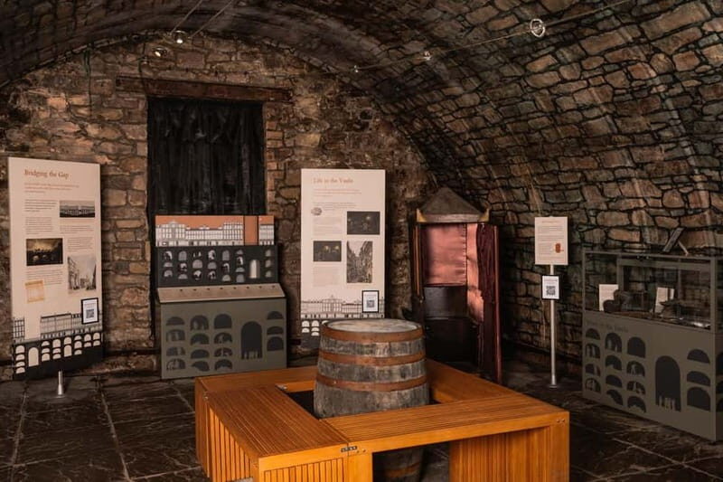 Edinburgh: Immersive Small-Group Historic Vaults Tour - Who Should Book This Vaults Tour (And Who Might Want to Skip)