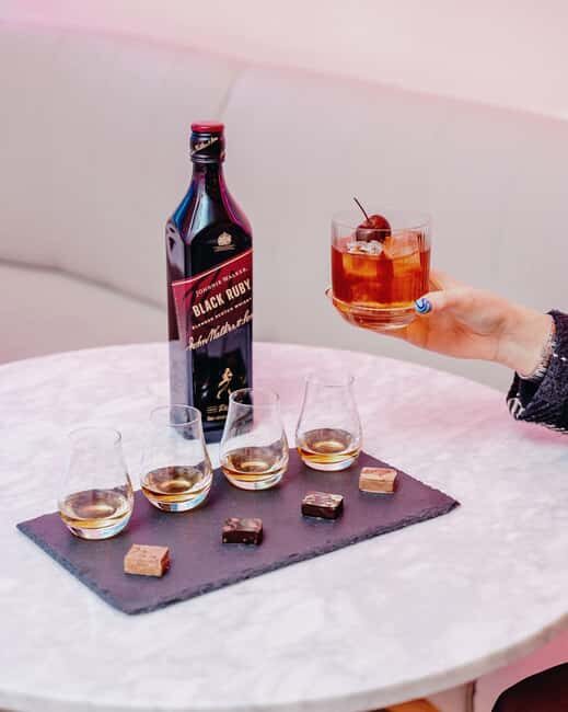 Edinburgh: Johnnie Walker Whisky and Chocolate Pairing - Johnnie Walker Princes Street: the easiest way to start in Edinburgh