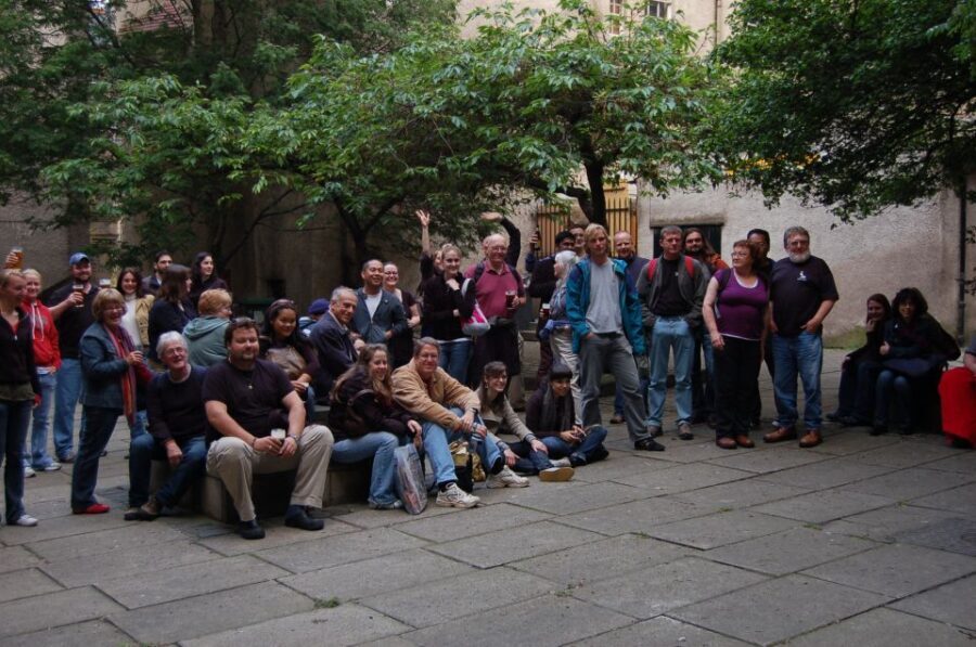Edinburgh Literary Pub Tour with "Real-Actors" - The writer lineup: from Scott to Stevenson to modern pop